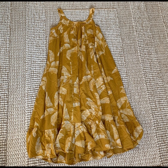 H&M Long Ruffled Leaf-Print Midi Dress - Picture 5 of 6